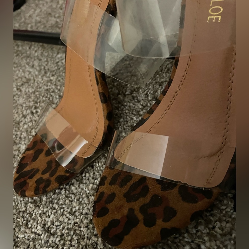 Fashionable cheetah-print Heels